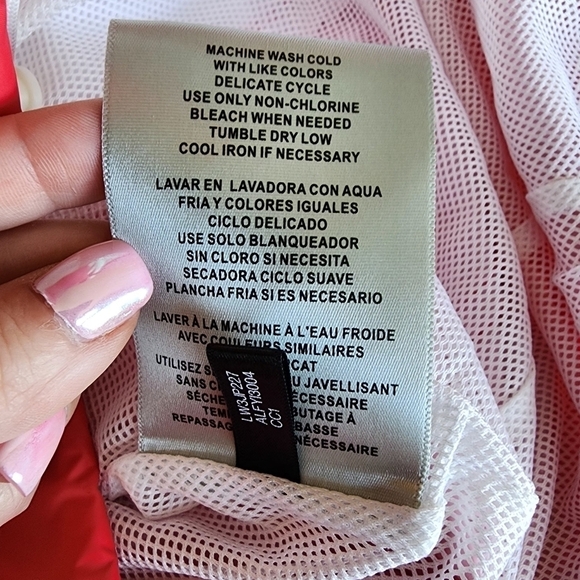 NWT Levi's Colorblock Hooded Jacket Pink/White Women's Size XL. - Picture 4 of 10